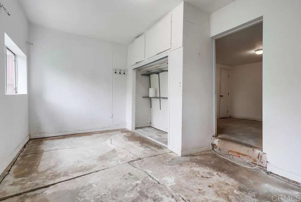 1279 N Hicks Drive, East Los Angeles, California 90063 home-pic-31